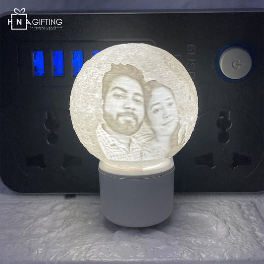customised moon pulg lamp